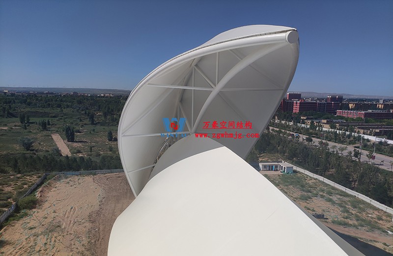 陜西定邊馬蓮灘沙漠公園鋼膜結(jié)構(gòu)工程“奮力快跑”，工程“進度條”刷新了!