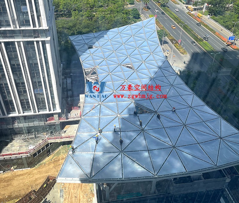 縱使烈日炎炎，腳步從未止歇！海南這個ETFE氣枕膜項目施工進度有最新消息