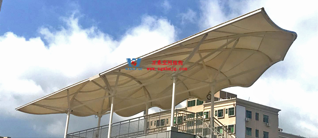 膜結構遮陽雨棚受歡迎的主要原因是什么？