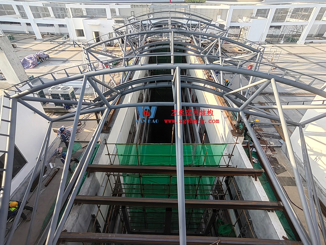 全力以赴高效推進項目施工，高質量完成建設任務