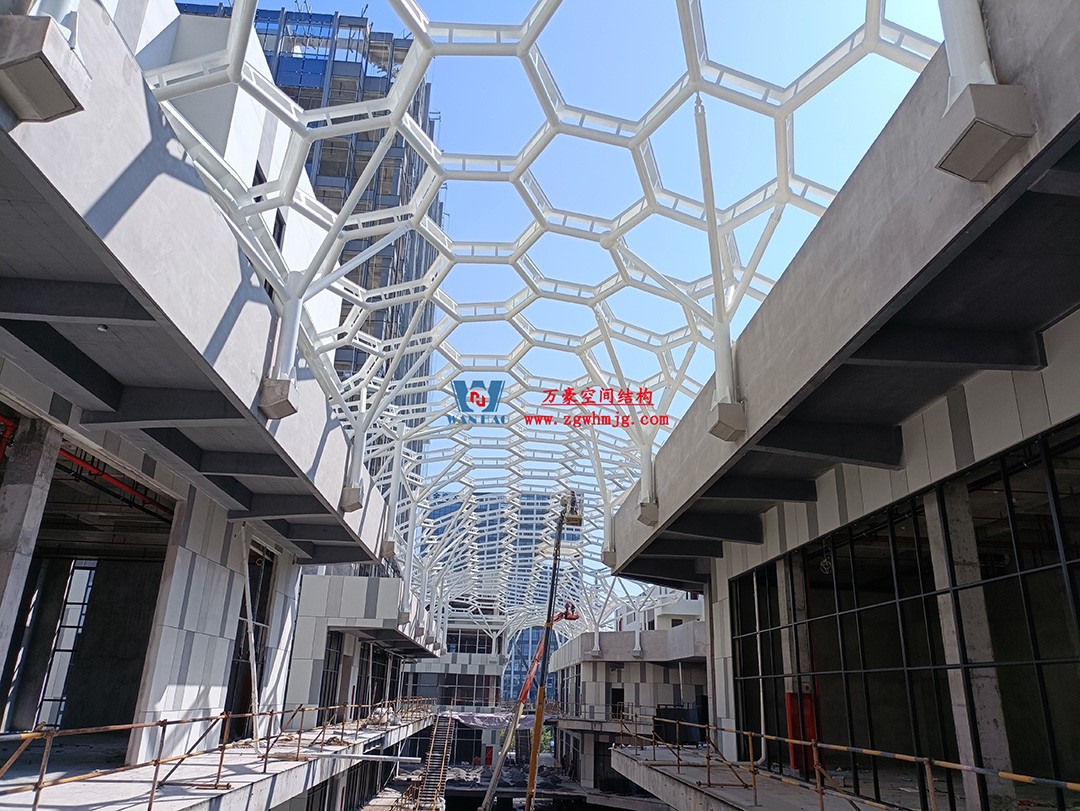 已完工，這個ETFE氣枕商業天幕閃亮登場！