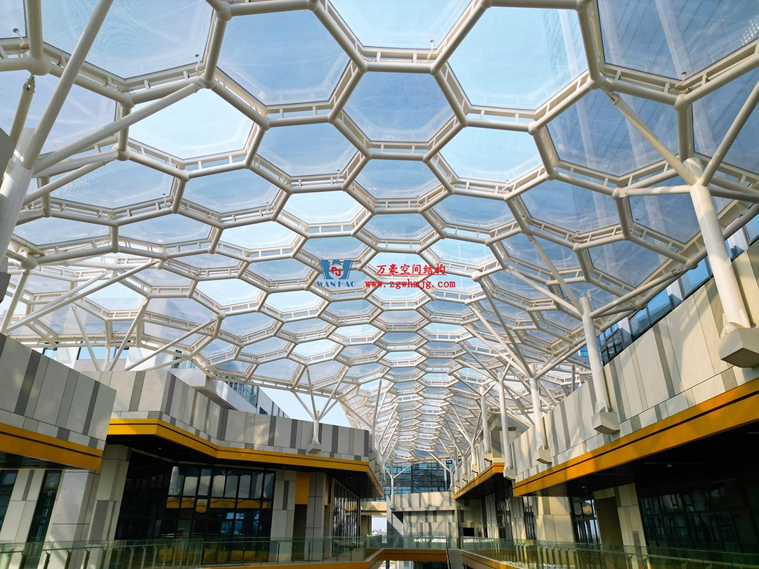 已完工，這個ETFE氣枕商業天幕閃亮登場！