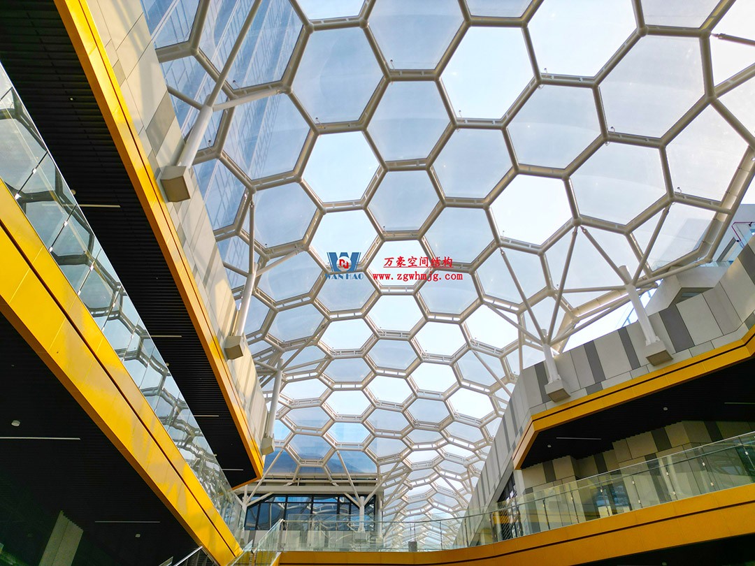 已完工，這個ETFE氣枕商業天幕閃亮登場！