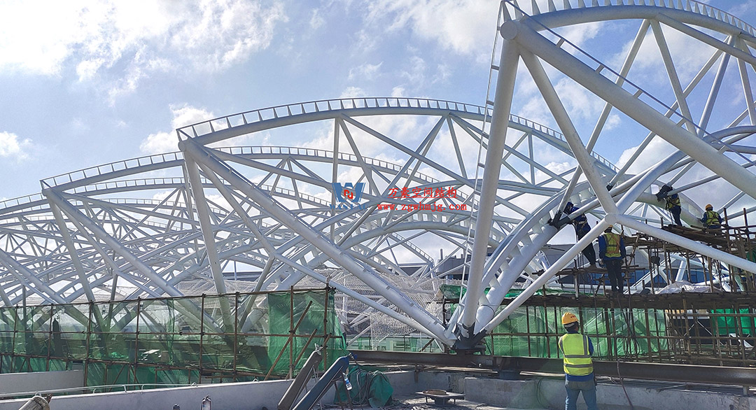 海南醫(yī)學院第一附屬醫(yī)院江東新院區(qū)連廊天幕順利完工 海南醫(yī)學院第一附屬醫(yī)院江東新院區(qū)連廊天幕順利完工