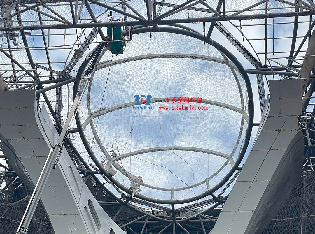 重慶東站站房正在加速建設(shè)，全力繪就項目新篇章