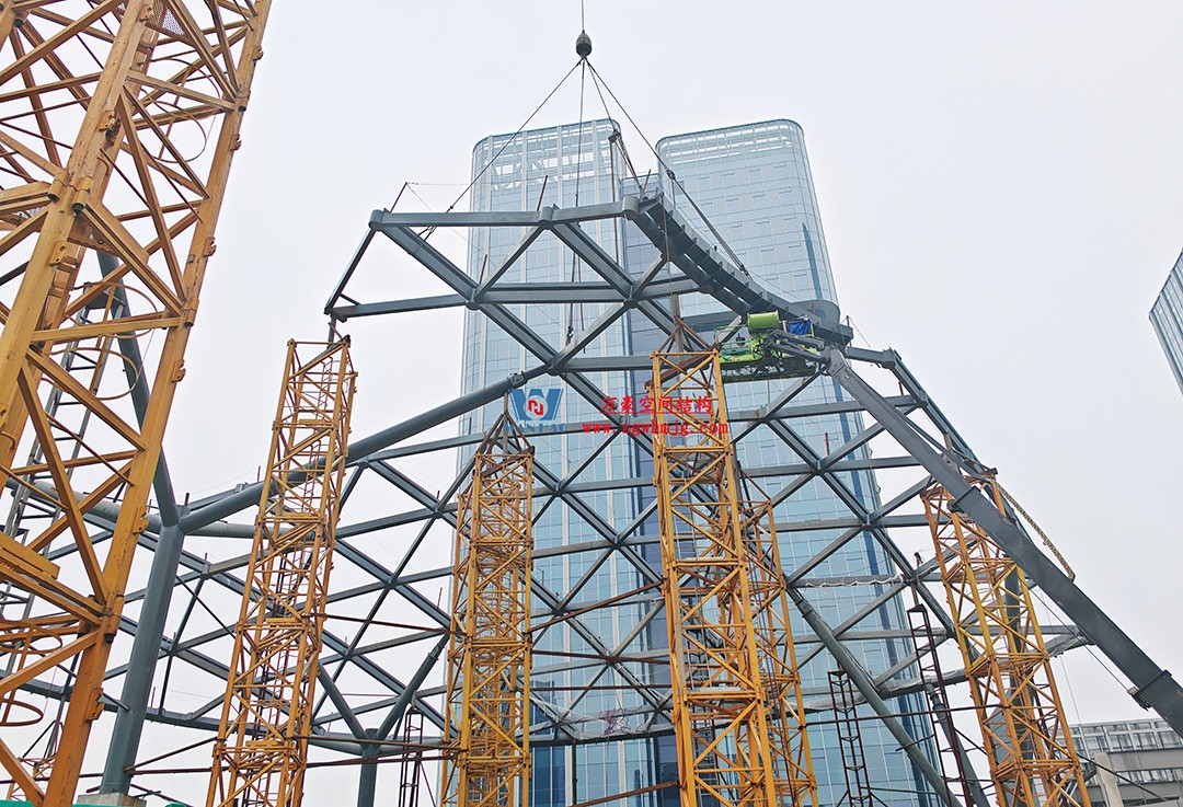 攻堅(jiān)克難,全速推進(jìn)|這個(gè)ETFE商業(yè)天幕迎來新進(jìn)展 攻堅(jiān)克難,全速推進(jìn)|這個(gè)ETFE商業(yè)天幕迎來新進(jìn)展