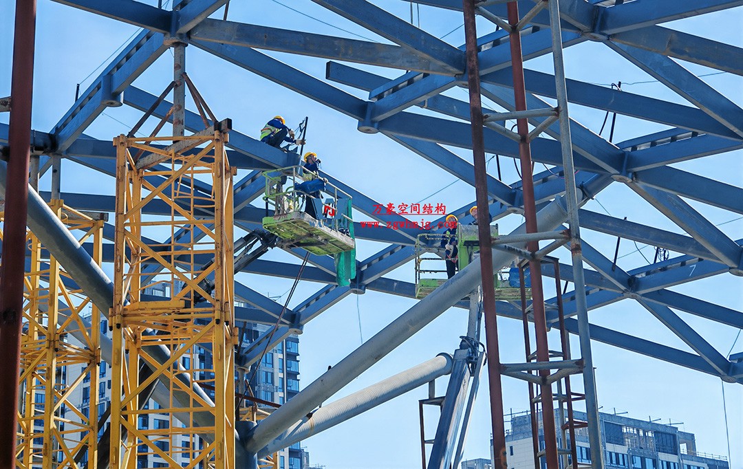 攻堅(jiān)克難,全速推進(jìn)|這個(gè)ETFE商業(yè)天幕迎來新進(jìn)展 攻堅(jiān)克難,全速推進(jìn)|這個(gè)ETFE商業(yè)天幕迎來新進(jìn)展